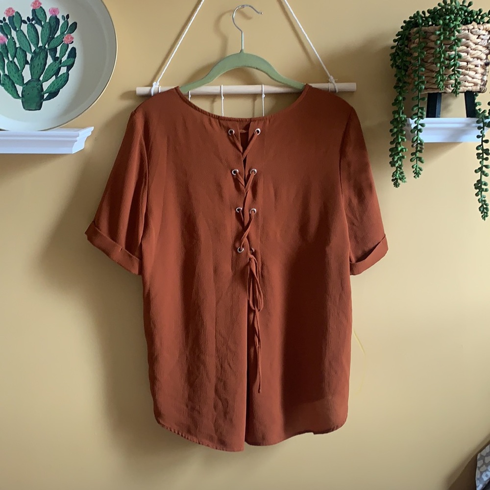 Rust tie back shirt - Picture 2 of 5